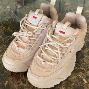 FILA WOMENS DISRUPTOR II PREMIUM SNEAKER - BLUSH